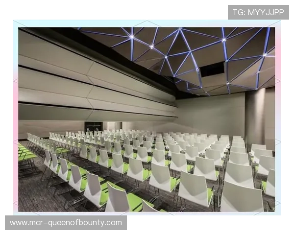 旧场馆改造注重功能兼容，灵活隔断适应多种活动需求