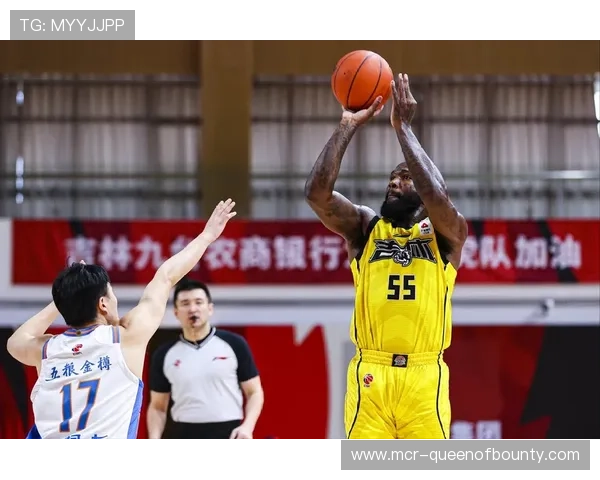 “数据解读：威尔逊赛季场均23.4分10.2篮板3.9抢断的全面性”